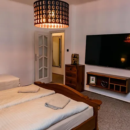 Apartment Center House - Otthon, Csak Mashol! *