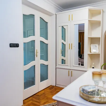 Center House - Otthon, Csak Mashol! Apartment *
