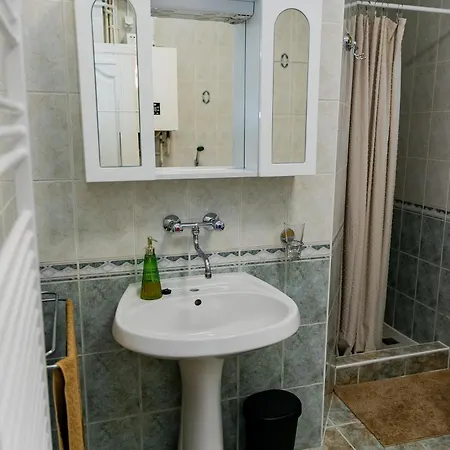 Apartment Center House - Otthon, Csak Mashol! *