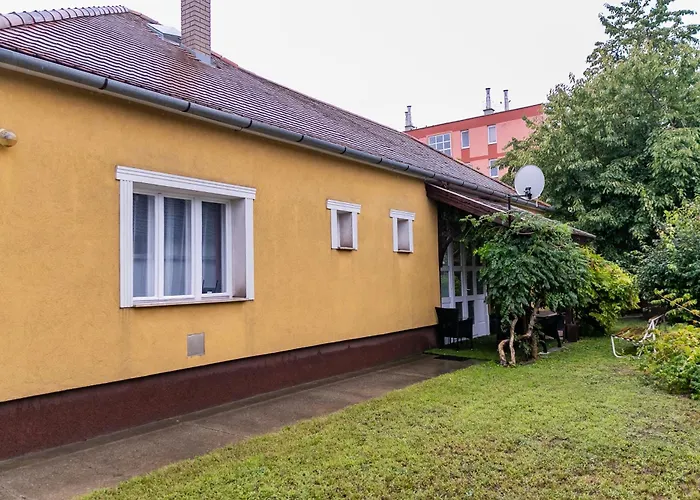 Center House - Otthon, Csak Mashol! Apartament Dunaújváros