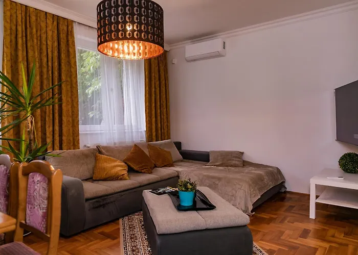 Center House - Otthon, Csak Mashol! Apartament Dunaújváros