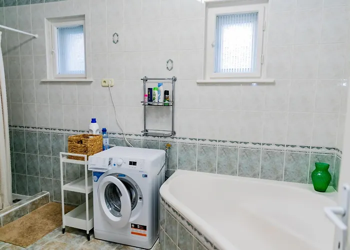 Center House - Otthon, Csak Mashol! Apartament Dunaújváros