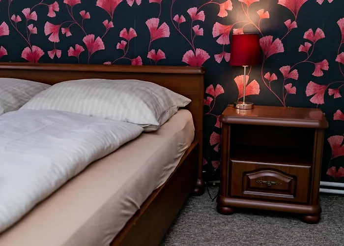 Center House - Otthon, Csak Mashol! Apartament Dunaújváros